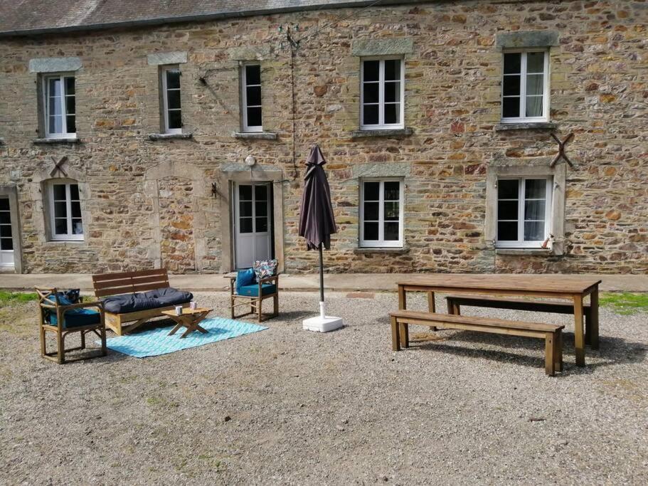 Jolie Maison En Pierre Proche Centre-Ville Cherbourg-en-Cotentin Exterior photo